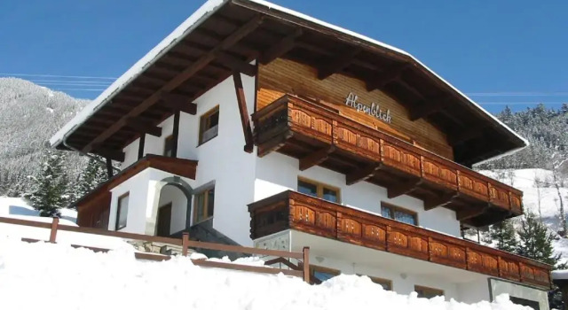 Apartment Alpenblick, Забронировать Апартаменты/квартира Отели Рид-им-Циллерталь с бассейном, Бассейн