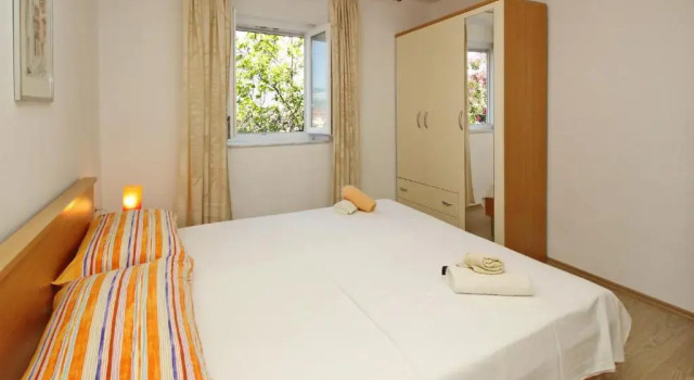 Apartments Vlado, Prenota Appartamento Hotel a Isole Quarnerine con parcheggio, Parcheggio