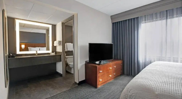Одноместный люкс Courtyard Chicago Elmhurst/Oakbrook Area