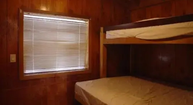 South Jetty Camping Resort Cabin 2, Buchen Sie Campingplatz Camping & Glamping in Oregon, Campingplatz