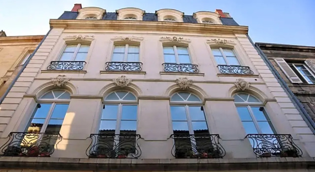 Chambres d hôtes Koko et Baobab, Забронировать Отель Отели Бордо с парковкой, рядом с University of Bordeaux - Bastide Campus, Парковка