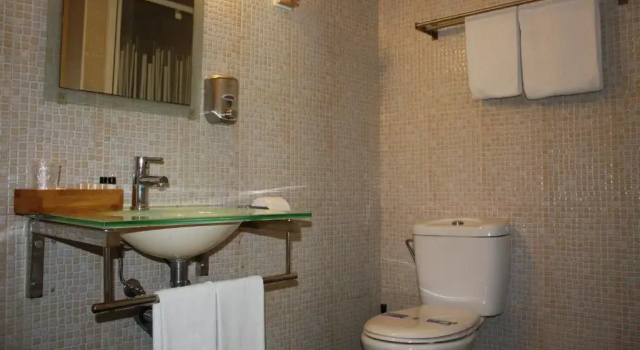 Трёхместный номер Standard Hostal Boutique Los Geranios del Pinar