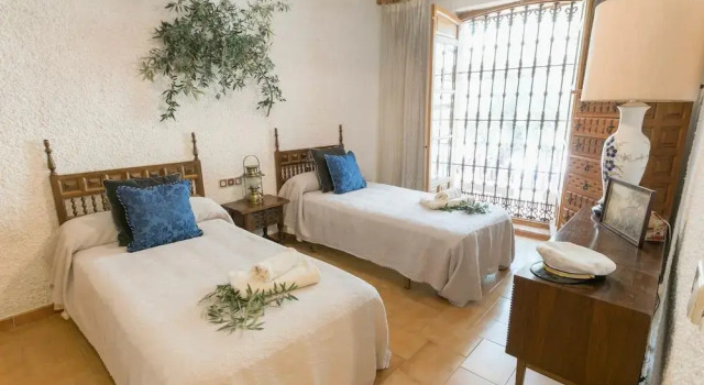 Finca del Valle, Забронировать Вилла Хаэн Андалусия, рядом с Королевский доминиканский монастырь