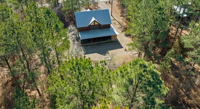 Коттедж с 4 комнатами Blossom Belle Lodge Luxury cabin 4 Bedroom, 3.5 Bath sleeps 11