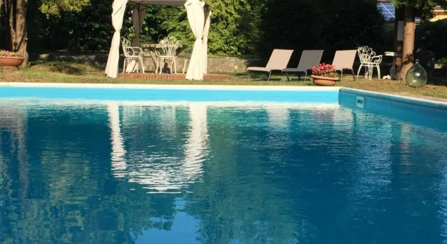Двухместный номер Standard с видом на бассейн Villa Cesarina