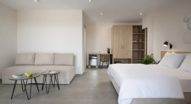 Четырёхместный номер Comfort Calives Premium Stay