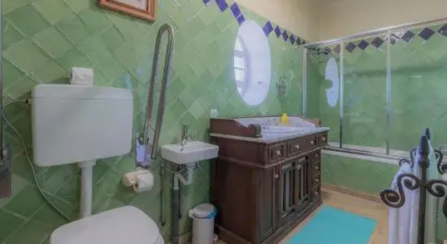 Quinta De Sao Faustino - Turismo Rural, Rezerwuj Hotel Hotele w Alcaria z parkingiem, Parking