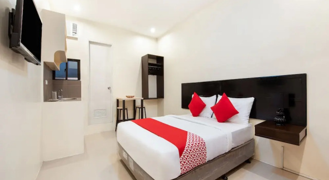 Номер Deluxe RedDoorz at VCat Apartelle Sampaloc Manila