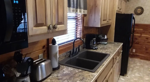 Номер Standard с видом на воду Lake Shore Cabins on Beaver Lake