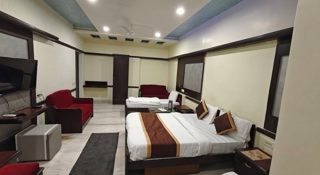 Семейный номер Standard Hotel Ambaji International