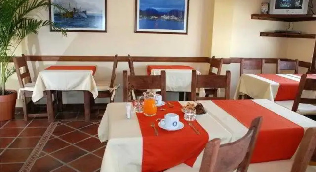 Hotel El Viejo Lobo de Mar, Забронировать Отель Отели Ушуая с парковкой, рядом с Base Naval Ushuaia, Парковка