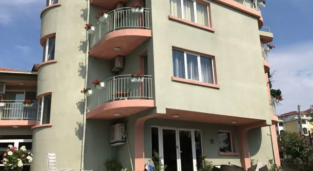 Hotel Amfora, Забронировать Отель Святые Константин и Елена Варненская область, рядом с Mineral Pool