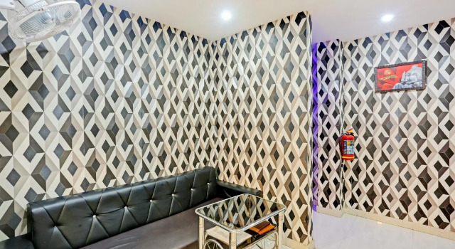 OYO 79851 Hotel Sai Nitya Residency, Забронировать Отель Отели штата Махараштры 3 звезды, 3*