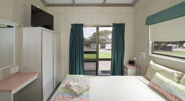Номер Standard с балконом BIG4 Port Hughes Holiday Park