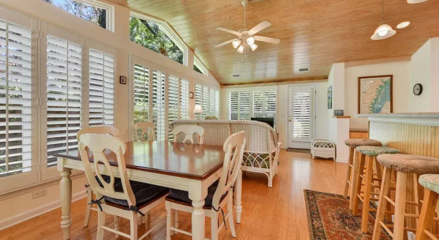 Beach Love AND Happiness by Jekyll Realty, Buchen Sie Ferienhaus Villen in Jekyll Island, Villa