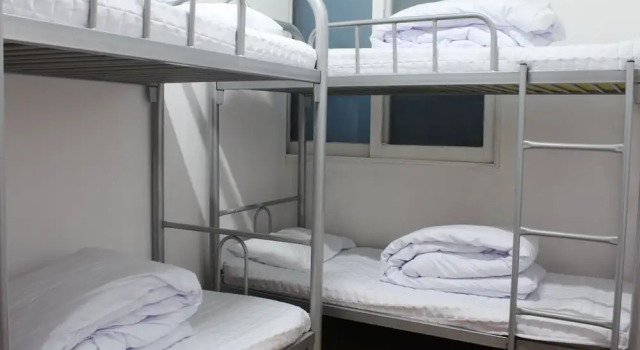 Кровать в общем номере (мужской номер) Orange Guest house - Hostel