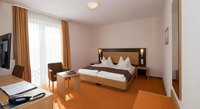 Landhotel Hopp Garni, Забронировать Отель Отели Pfalz с парковкой, Парковка