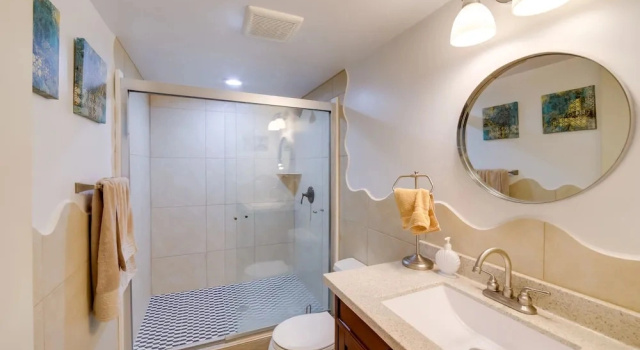 Коттедж Spacious House on Half Acre < 3 Mi to Beach!