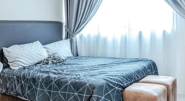 Семейный номер Standard с видом на бассейн MetroCity Staycation