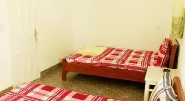 Hoang Oanh Guesthouse, Забронировать Отель Хюэ Тхыатхьен-Хюэ, рядом с Tu Dam Pagoda