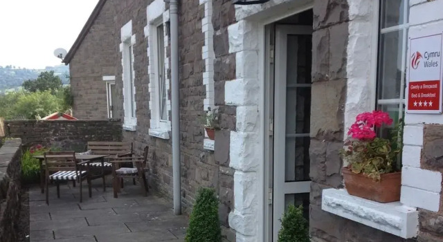 Ty Croeso Bed & Breakfast, Забронировать Отель Ллангатток 