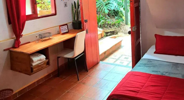 Трёхместный номер Standard с видом на сад Hotel Marrokos Aeropuerto José María Córdova