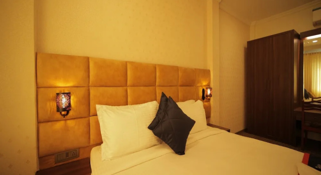Adhava Park Inn
