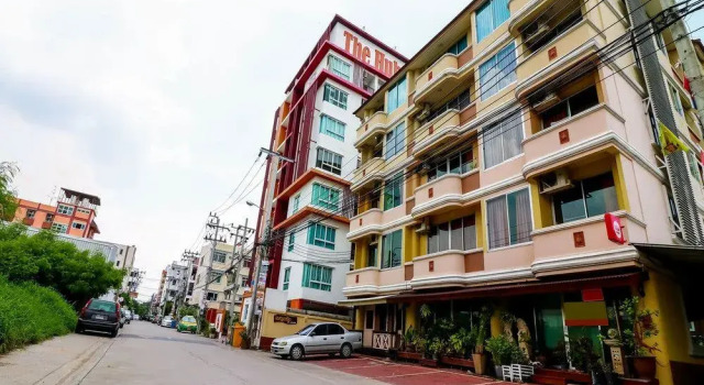 NIDA Rooms Min Buri 6 Floating Market, Rezervovat Hotel Hotely v Central Thailand se snídaní, Snídaně