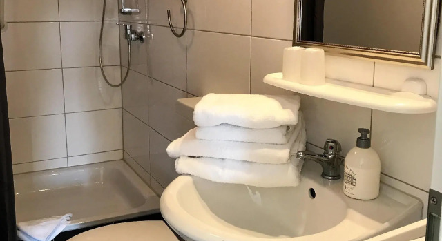 Трёхместный номер Standard Haus am Burggraben