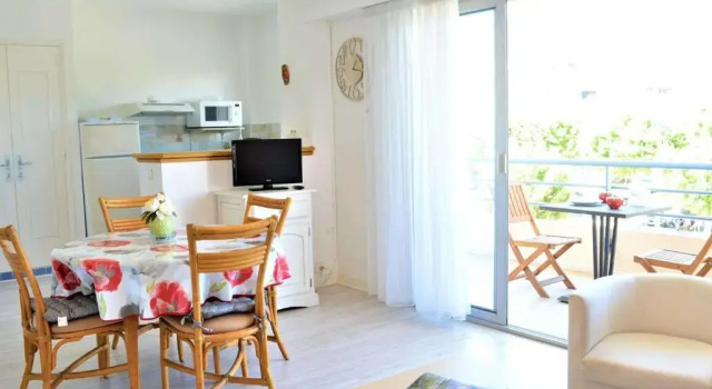 Appartement Cavalaire-sur-Mer, 3 pièces, 5 personnes - FR-1-226B-76, Забронировать Апартаменты/квартира Кавалер-сюр-Мер Сен-Тропе залива, рядом с Plage de Bonporteau
