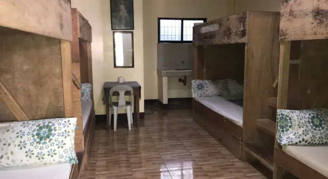 Oasis Resthouse, Prenota Affittacamere Hotel a Mindanao con parcheggio, Parcheggio