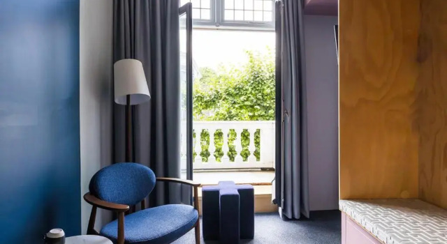 Полулюкс с балконом Stadshotel Steegoversloot
