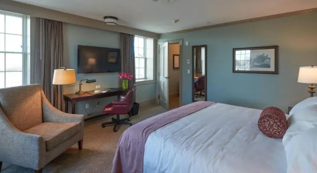 Люкс Deluxe The Groton Inn