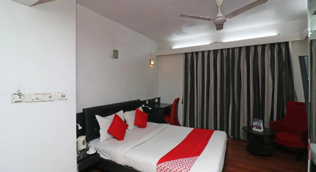 Полулюкс FabHotel Ballygunge Luxury - Behind Punjab Club