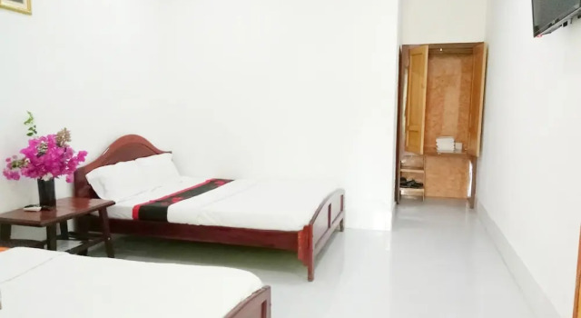 Четырёхместный номер Standard с балконом Suối Nước Resort