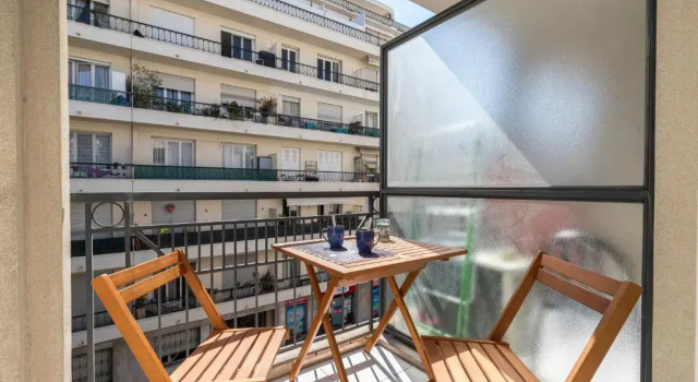 Апартаменты Comfortable 1 Bdr Downtown - AC & Parking