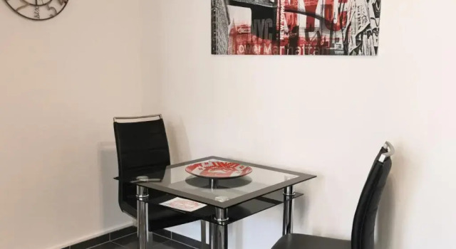 Апартаменты 2-Zimmer Komfortable Ferienwohnung im Kurviertel