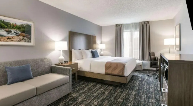 Suite Quality Inn