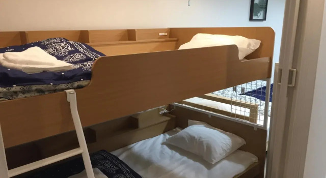 The Familiar Inn ー 2 min walk to subway, 5 min to Namba Station, Забронировать Отель Сакаи Осака, рядом с Зоопарк Тенноджи