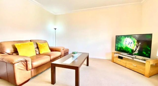 100 Thornhill Drive, Elgin (Adults Only), Varaa Hotelli Elgin Moray