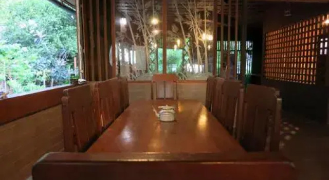 Kadidiri Paradise, Rezerwuj Hotel Tanie hotele w Sulawesi