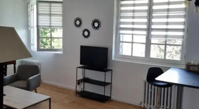 Апартаменты Location saisonnière appartement situé à Saumur