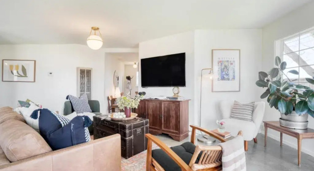 Coppola by Avantstay Explore The Wineries Near This Gorgeous Healdsburg Home w/ Bar & Large Yard, Book Hotel Healdsburg Wine Country - Northern California