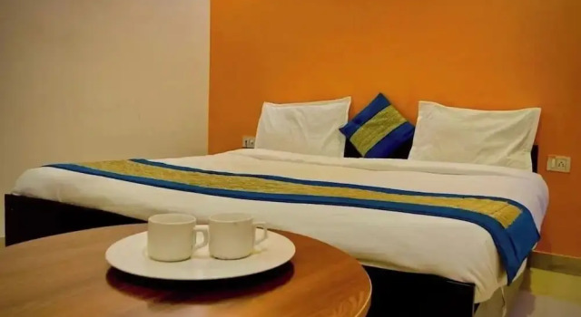 Diamond Star Hotel, Забронировать Отель «постель и завтрак» Отели Нью-Дели с завтраком, Завтраки