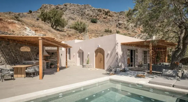Isla Beach House, a Timeless Retreat, By ThinkVilla, Rezerwuj Hotel Plakias Retimno