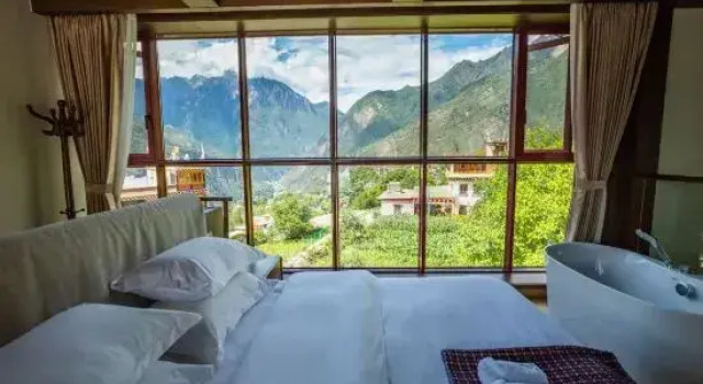Четырёхместный люкс Дуплекс Tianlu Gucun Township Yun Homestay
