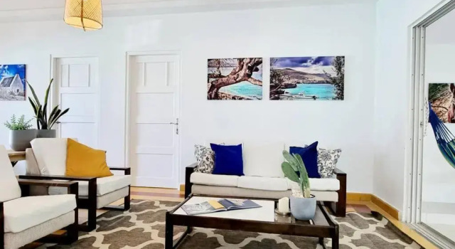 3-Bedroom villa - Very close to Mambo Beach or Willemstad - 3 min drive