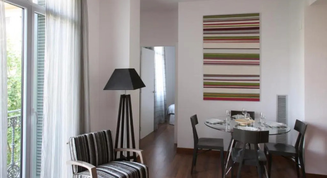 Апартаменты MH Apartments Suites