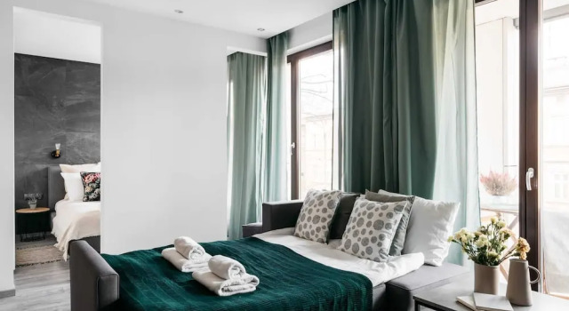 Luxury Kościuszki Near Wawel And River, Забронировать Отель Отели Кракова с парковкой, рядом с Marszałek Piłsudski Stadium, Парковка