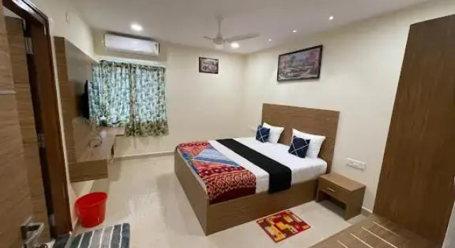 Pickurstay @ Lakshmi Tulasi Residency, Rezervovat Hotel Hotely v Andhra Pradesh s parkováním, Parkování